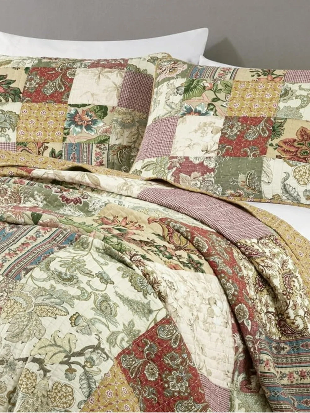 Patchwork Floral cal king 3 piece Quilt Set - 100% cotton